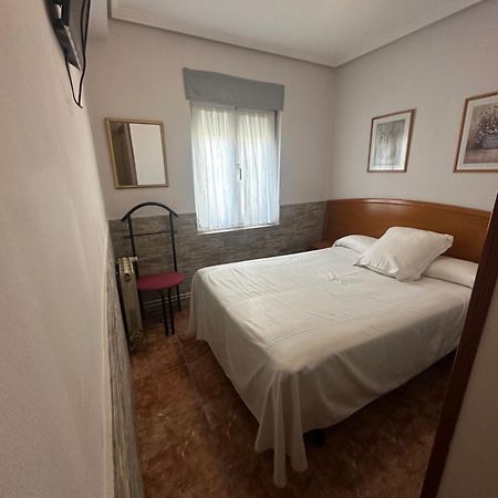 Pension Serafin Avilés Dış mekan fotoğraf