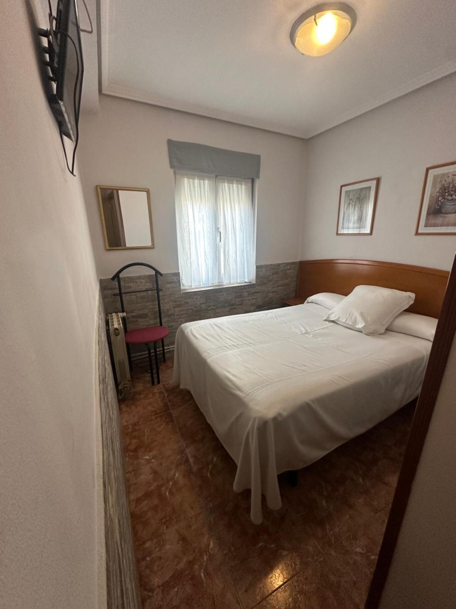 Pension Serafin Avilés Dış mekan fotoğraf